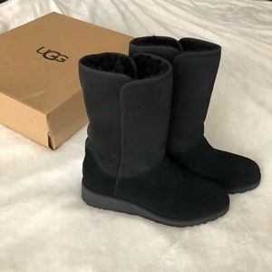 UGG boots Amie black size 10